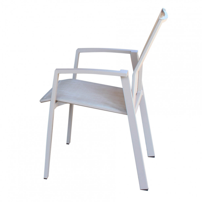 Poltrona Maili impilabile - Comfort e praticità per esterno