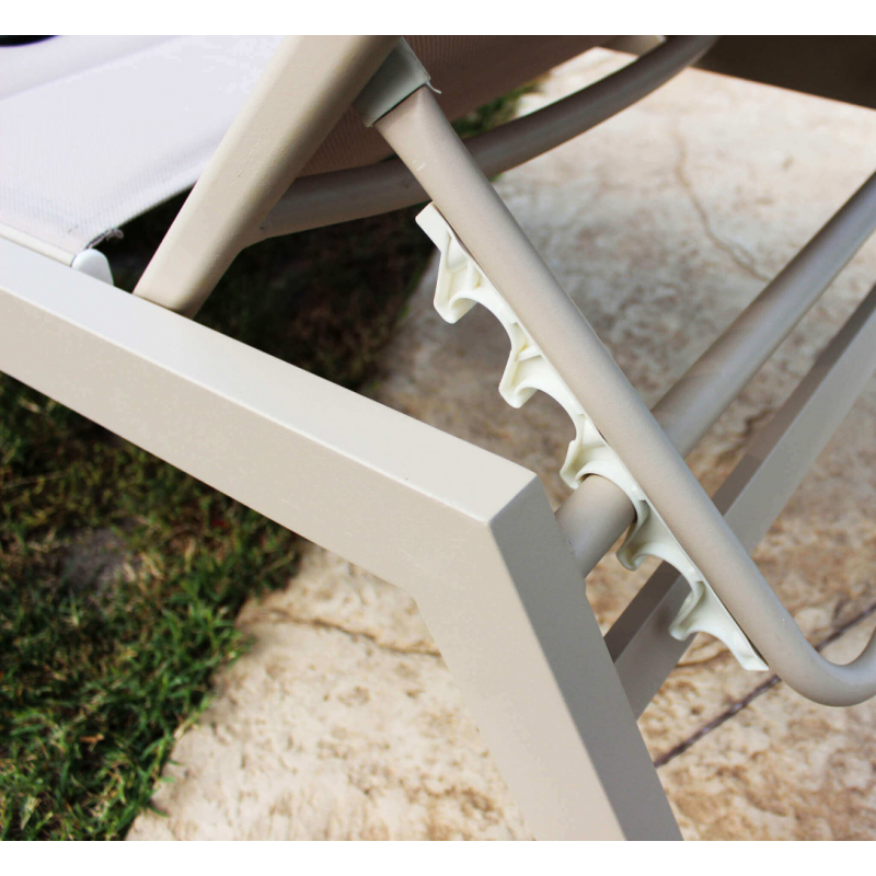 Lettino Formentera Impilabile da Giardino in Alluminio