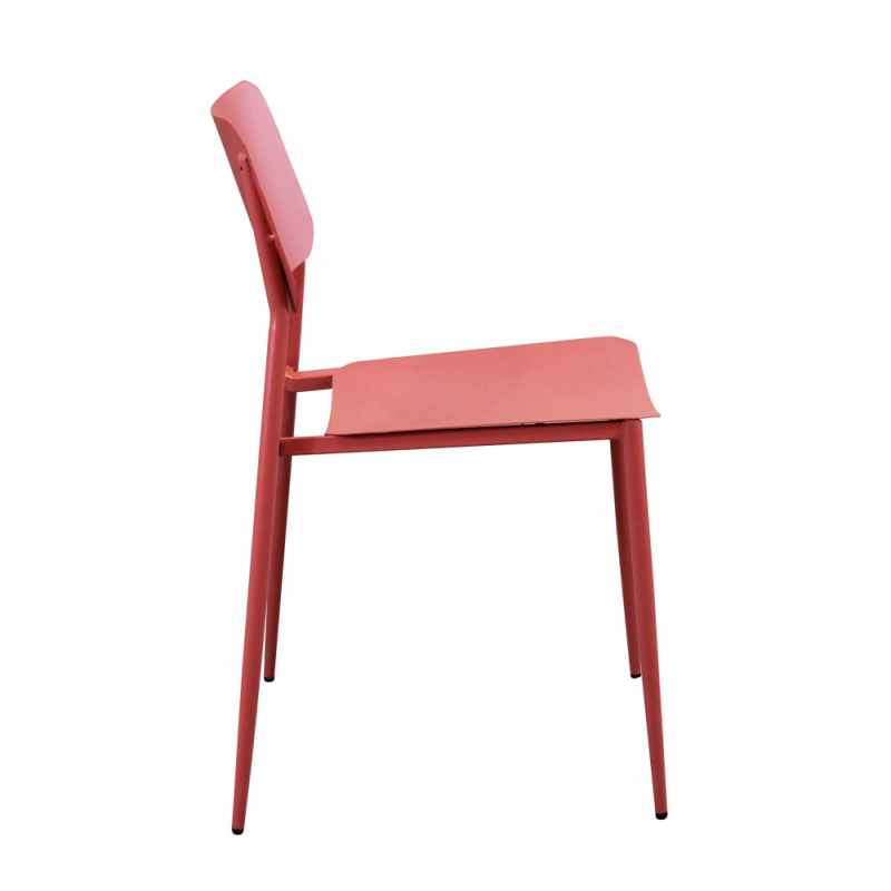 Sedia Vega impilabile in ferro da esterno robusta e pratica