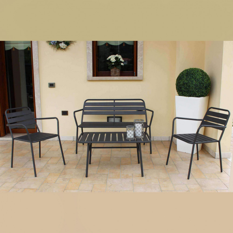 Salotto Bristol in ferro da giardino elegante e resistente