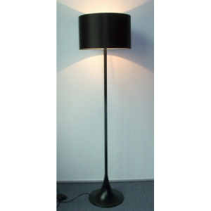 Lampada a stelo Lyra moderna in metallo per casa e salotto