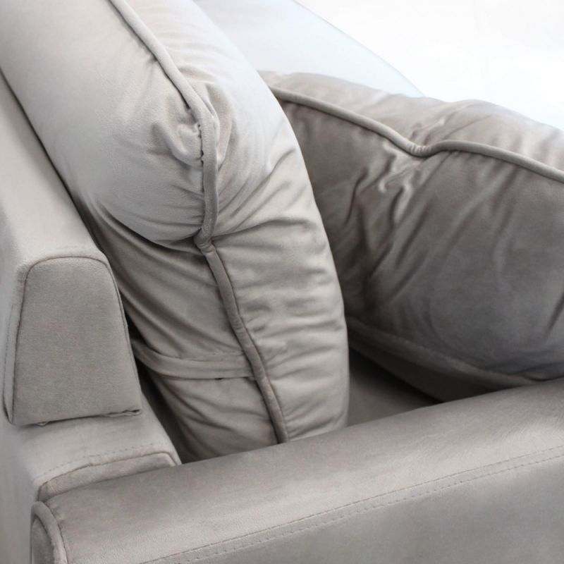 Divano 3 posti Chandler moderno grigio comfort per soggiorno