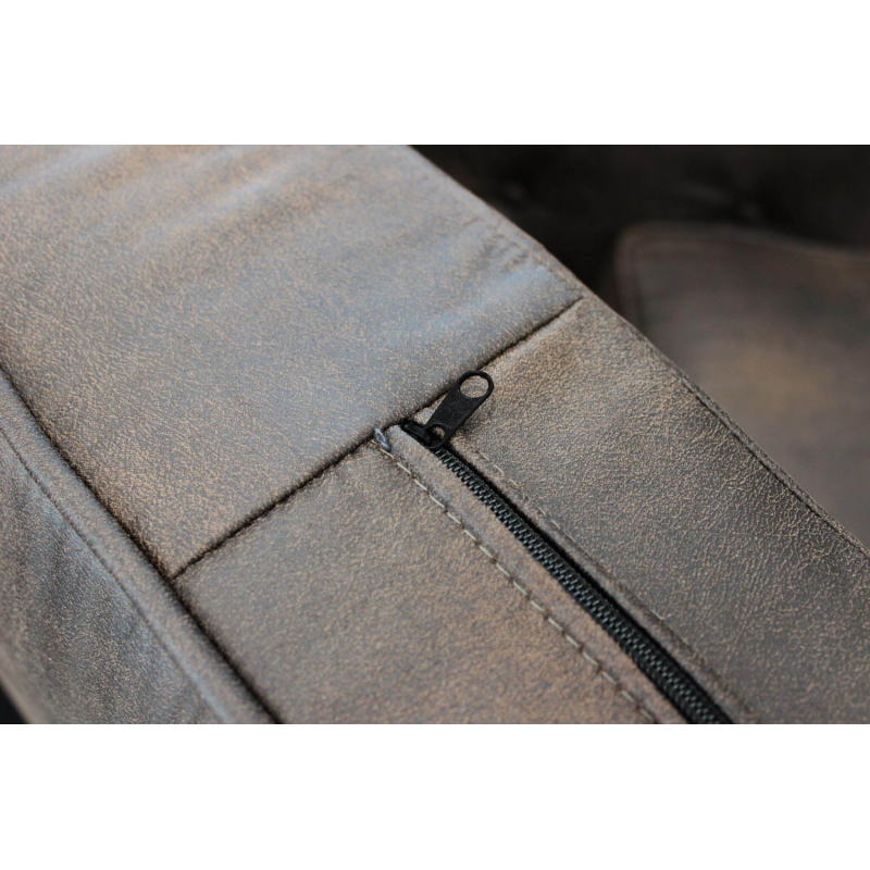 Divano 2 posti Chesterfield in ecopelle vintage marrone