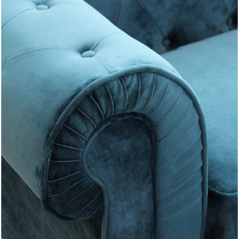 Divano 2 posti Chesterfield in velluto blu elegante e moderno