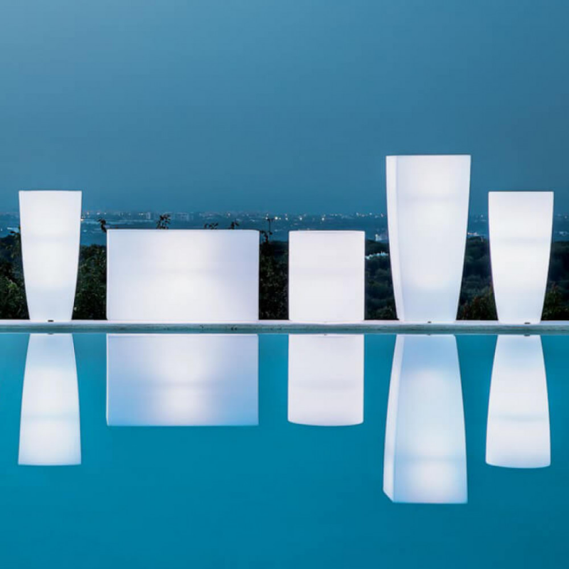 Vaso luminoso Hydra 70 h LED multicolor batteria solare esterno