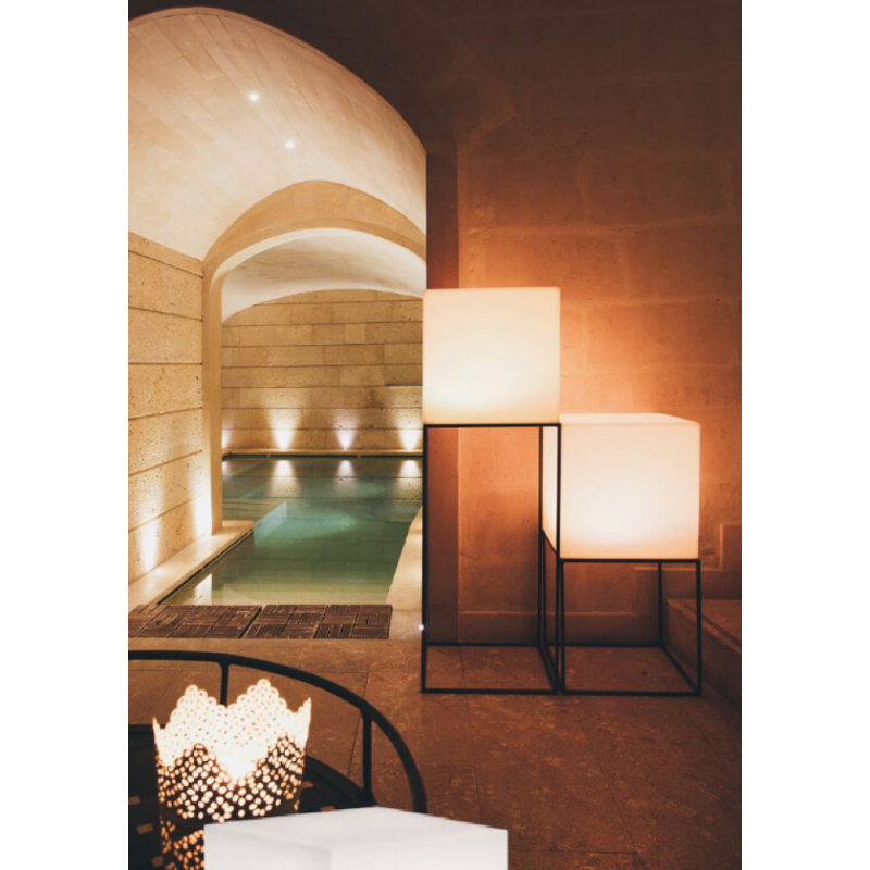 Cubo luminoso Indus LED multicolor solare 40x40x40 cm esterno