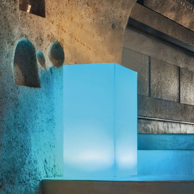 Cubo luminoso Indus LED multicolor solare 40x40x80 cm esterno