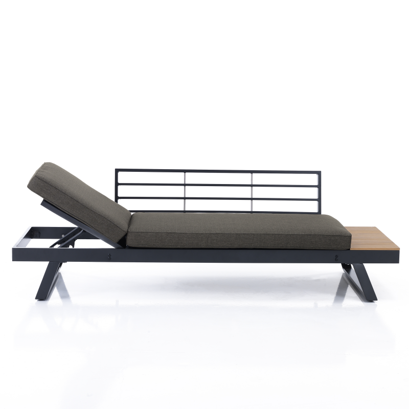 DIVANO / CHAISE LONGUE DA INTERNO - ESTERNO THILIA TOMASUCCI