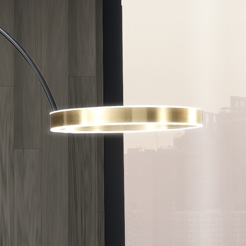 LAMPADA DA TERRA AD ARCO HALO TOMASUCCI