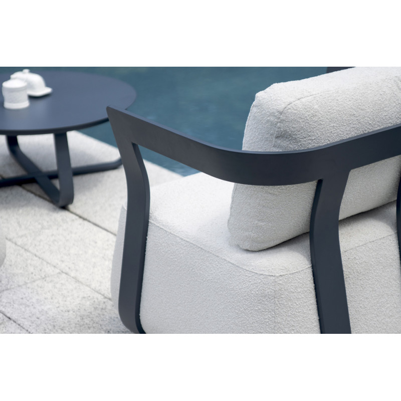 Salotto Monaco Alluminio Blu Cuscini Alti Bianchi Moia