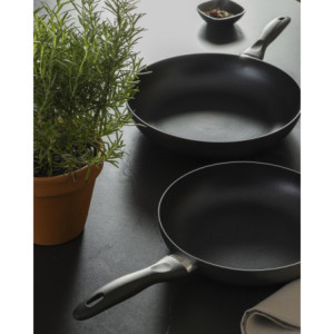 Zoom Set di 6 Padelle Alluminio Stampato Cm20 Medua Grigio Fondo Induzione Manico Bakelite