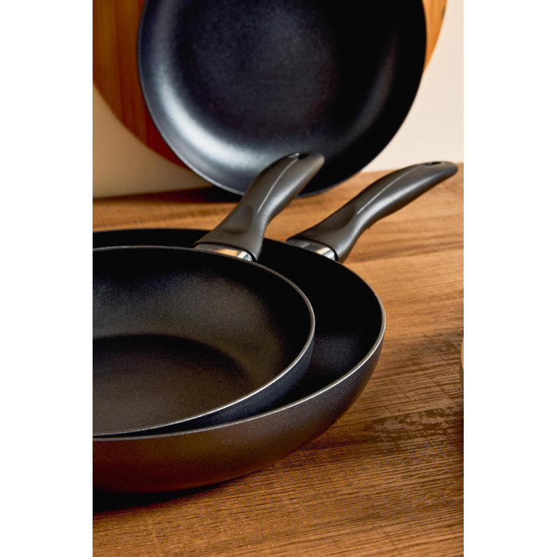 Set di 6 padelle alluminio cm24 grigio fondo induzione cucina