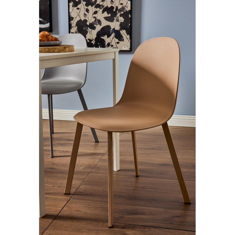 Set di 4 Sedie Mael in PP Tortora - Design Moderno e Versatile