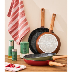 Zoom Set di 4 confezioni 2 Padelle 24/28 Warm Red Fondo Induzione Manico Soft Effetto Legno