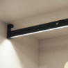 Barra Appendiabiti per armadi con luce LED Castor, batteria estraibile e sensore di movimento, L858 mm, Tecnoplastica e Al