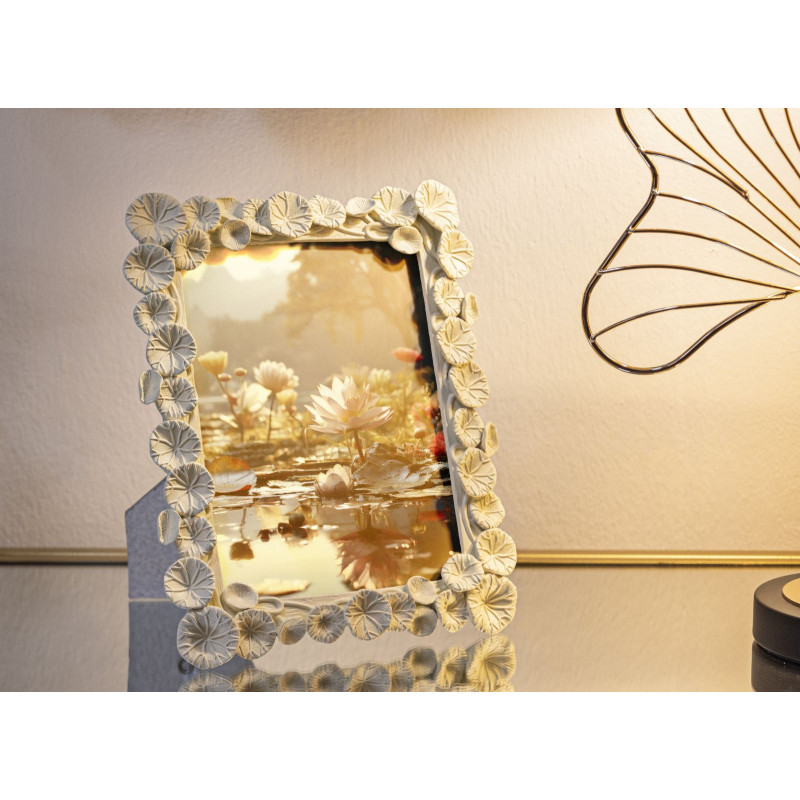 Cornice Lotus cm 20,8x2x25,9 (misura Interna cm 15x20)