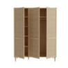 Armadio Livia 3 ante battenti con dettaglio in rattan intrecciato colore rovere