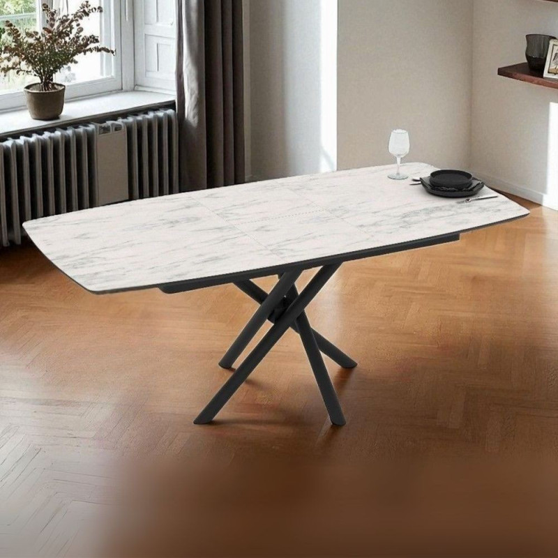 Tavolo allungabile Katrin con piano colore marmo bianco e strutta nera