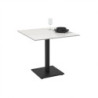 Set 2 tavoli Elora 80x80 con piano in ceramica effetto marmo bianco calacatta e gambe nere