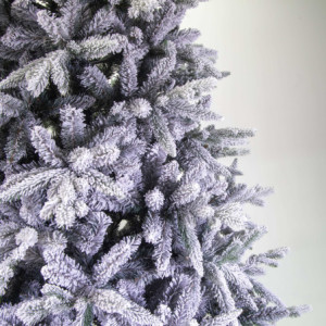 Zoom Albero Rochebrune verde innevato 994 rami cm ø110h180