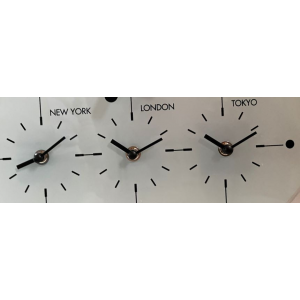 Orologio da parete Big City con fusi orari in vetro diametro 43cm