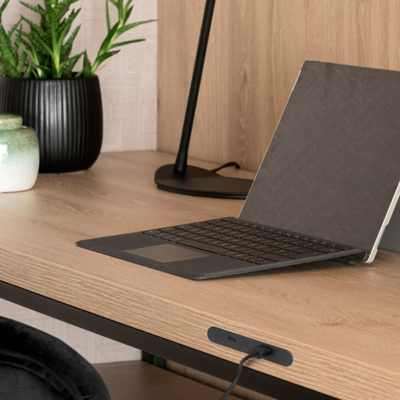 Connettore USB AC Linky 81x12mm 5V 2A 10W plastica nera cucina