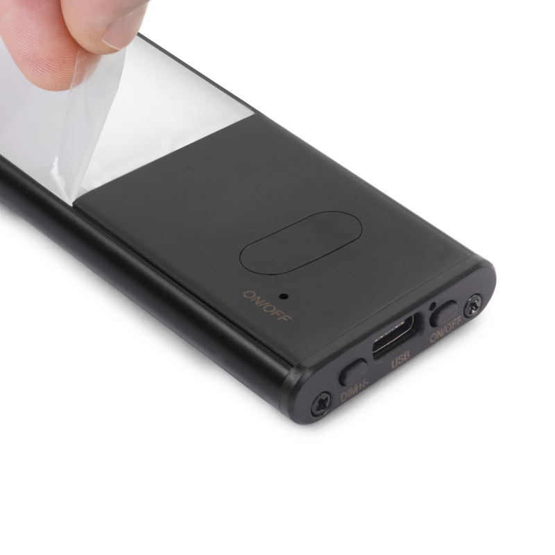 Applique LED Kaus Black ricaricabile via USB con sensore tattile di prossimità, 240mm, Verniciato nero