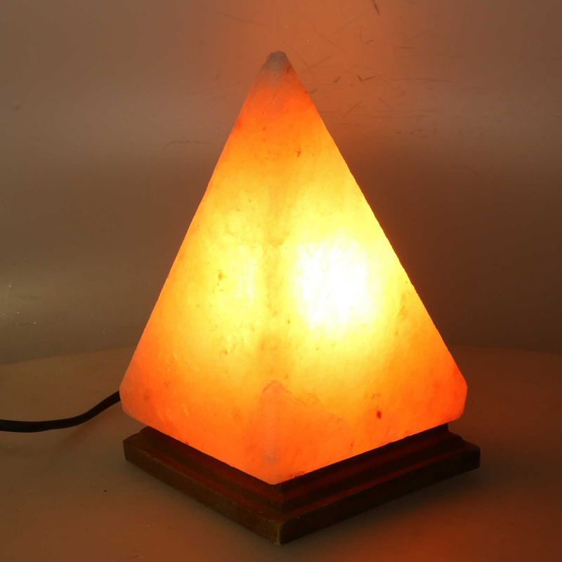 Lampada sale base legno piramide cm13x13h22