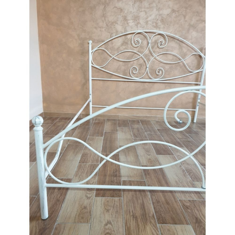 Letto matrimoniale Narciso ferro battuto bianco argento