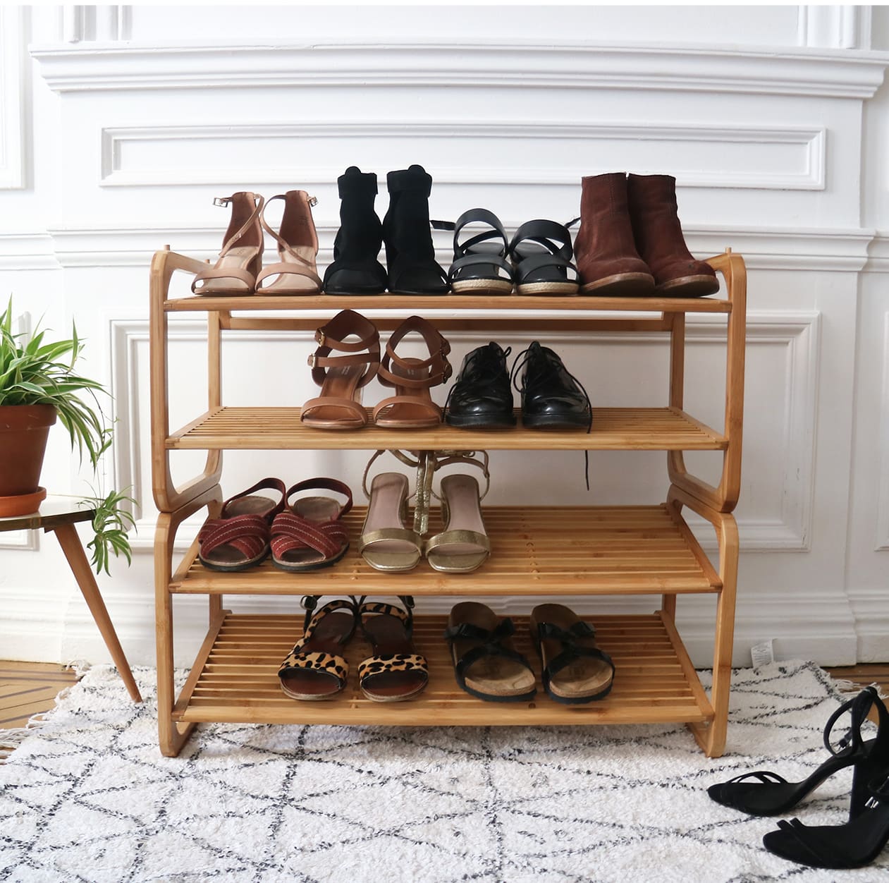 Come scegliere la scarpiera giusta. Consigli per arredare con stile.