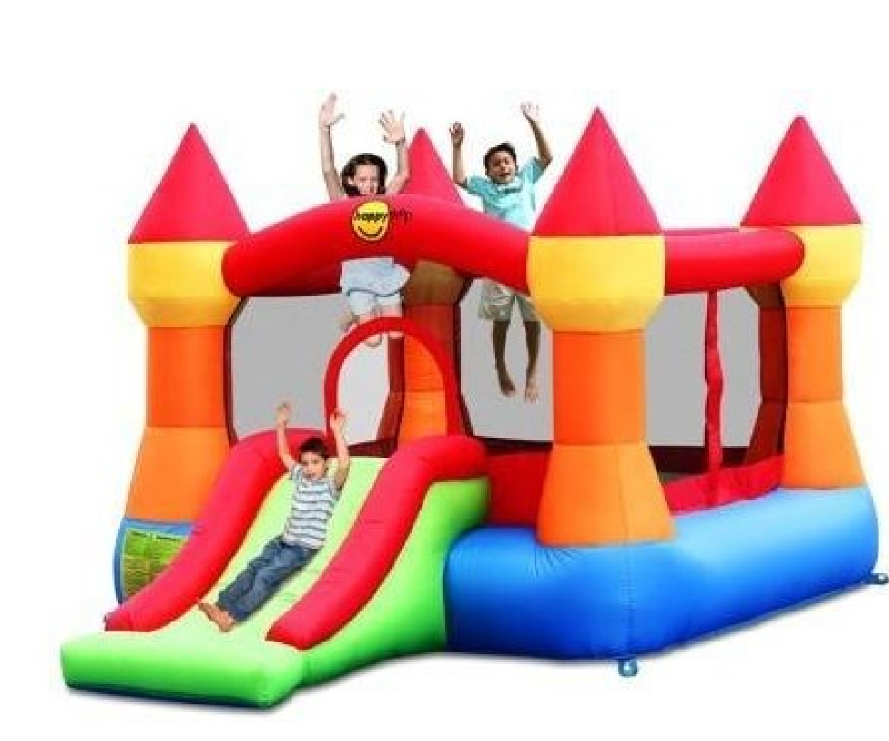 Giochi gonfiabili da giardino, divertirsi con i bambini nella sicurezza di casa